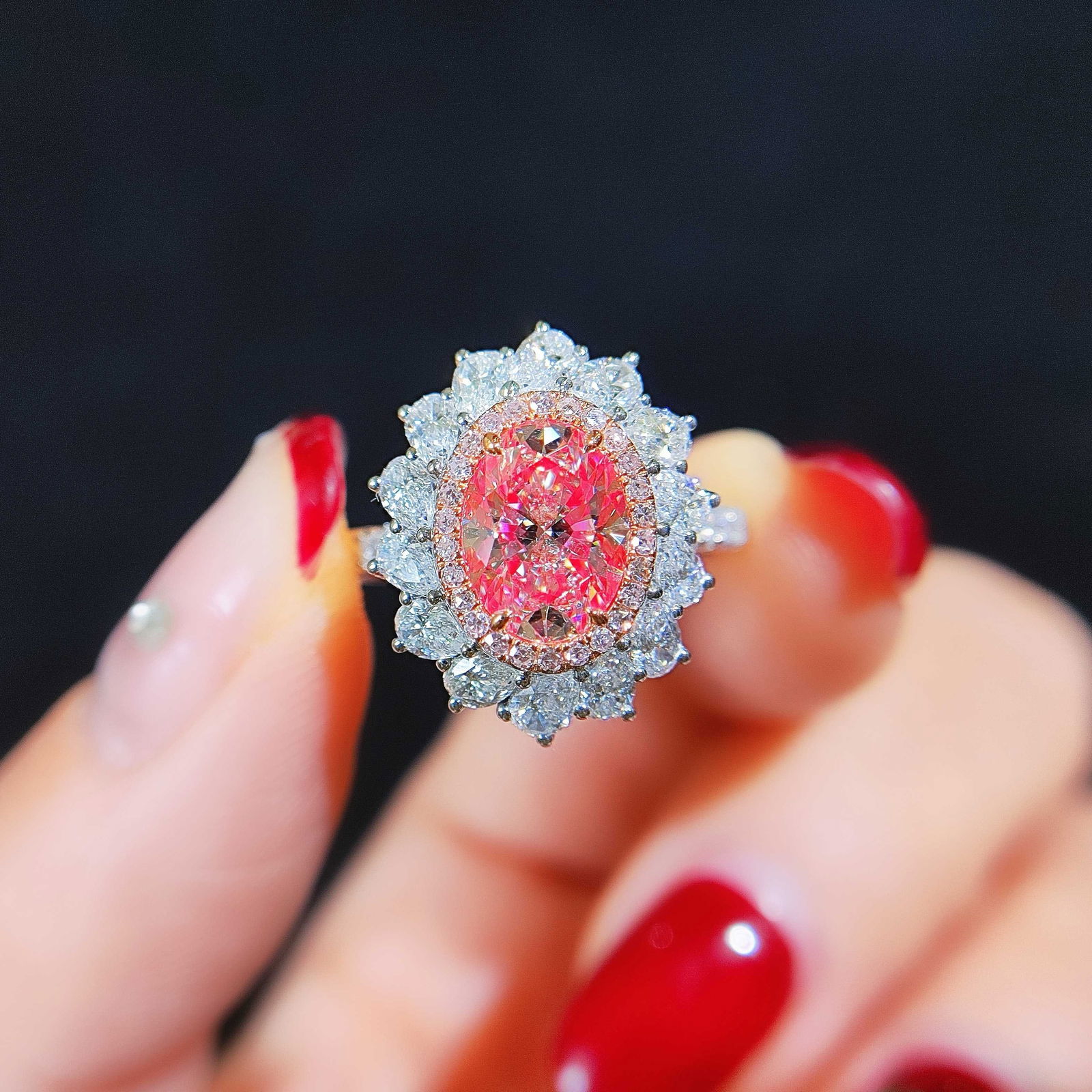 14k Gold 2.76 Ctw Natural Pink Diamond & Diamond Ring/pendant( Without Chain ): Ref:230970048 // gold content:14k gold // ring size:7. 25us // // main gemstone:pink diamond // shape:oval // carat weight:1. 53ct // color:pink // treatment:natural // // adjacent gemstone 2 :