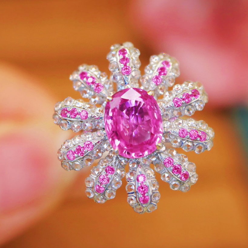 14k Gold 2.67 Ctw Natural Padparadscha Sapphire & Diamond Ring/pendant( Without Chain ): Ref:230970066 // gold content:14k gold // ring size:7. 25us // // main gemstone:padparadscha sapphire // shape:oval // carat weight:2. 03ct // color:orangish pink // treatment:natural // //