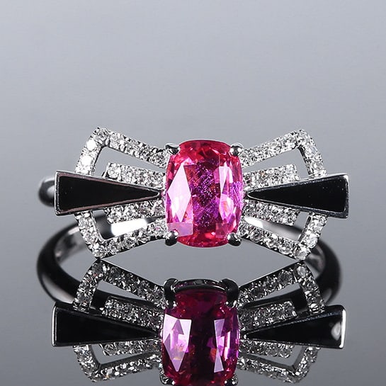 14k Gold 1.21 Ctw Natural Padparadscha Sapphire & Diamond Ring: Ref:230970125 // gold content:14k gold // ring size:7. 25us // // main gemstone:padparadscha sapphire // shape:cushion // carat weight:1. 02ct // color:orangish pink // treatment:natural // //