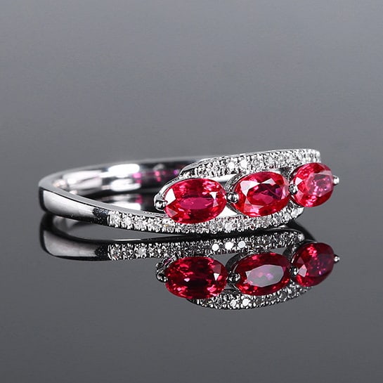 14k Gold 0.95 Ctw Natural Ruby & Diamond Ring - 2