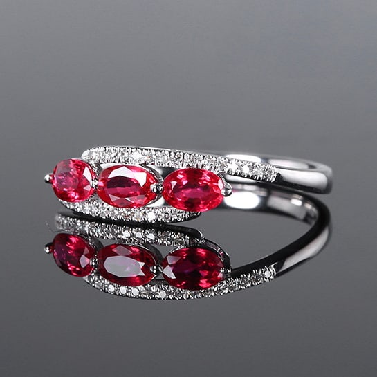 14k Gold 0.95 Ctw Natural Ruby & Diamond Ring - 3