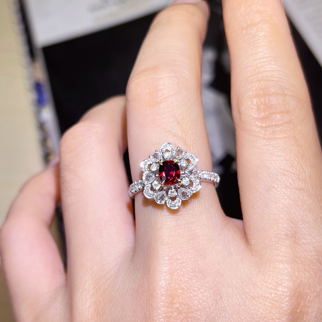 14k Gold 1.28 Ctw Natural Ruby & Diamond Ring - 5