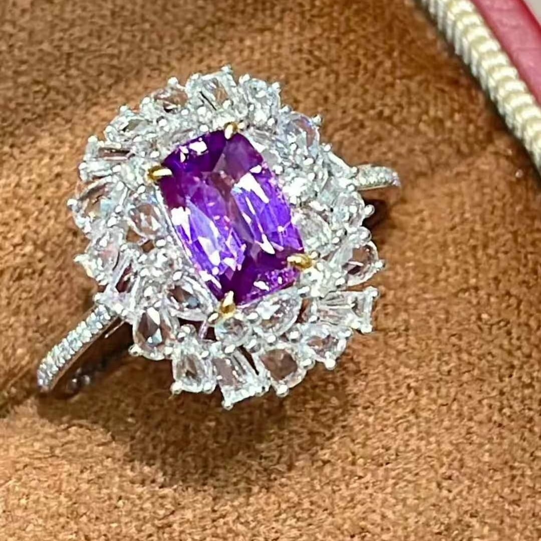 14k Gold 1.05 Ct Natural Sapphire & Diamond & Sapphire Ring: Ref:230970208 // gold content:14k gold // ring size:7. 25us // // main gemstone:sapphire // shape:cushion // carat weight:1. 05ct // color:purple // treatment:natural // // adjacent gemstone 2 :