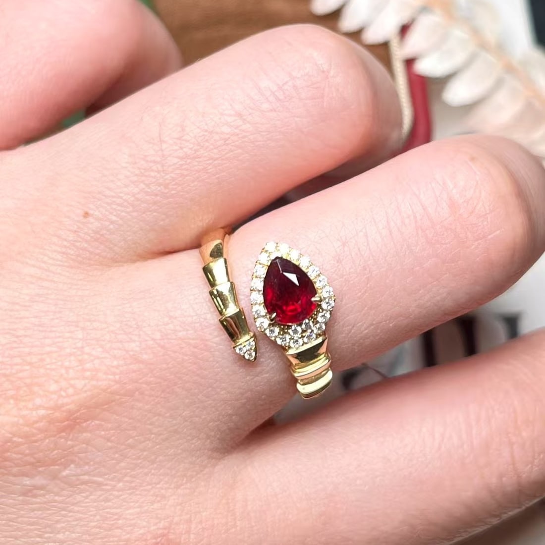 14k Gold 1.04 Ctw Natural Ruby & Diamond Ring - 2