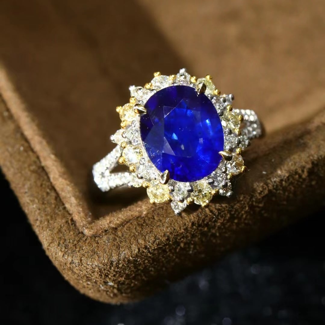 14k Gold 2.61 Ctw Natural Sapphire & Diamond Ring: Ref:230970255 // gold content:14k gold // ring size:7. 25us // // main gemstone:sapphire // shape:oval // carat weight:2. 13ct // color:royal blue // treatment:natural // // adjacent gemstone 2 : diam