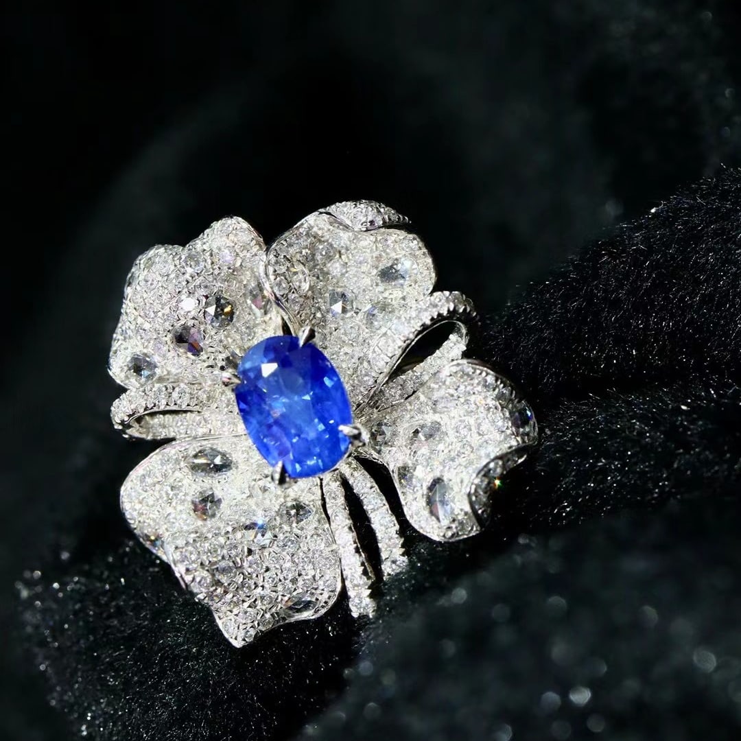 14k Gold 2.96 Ctw Natural Sapphire & Diamond Ring: Ref:230970267 // gold content:14k gold // ring size:7. 25us // // main gemstone:sapphire // shape:oval // carat weight:1. 48ct // color:cornflower blue // treatment:natural // // adjacent gemstone