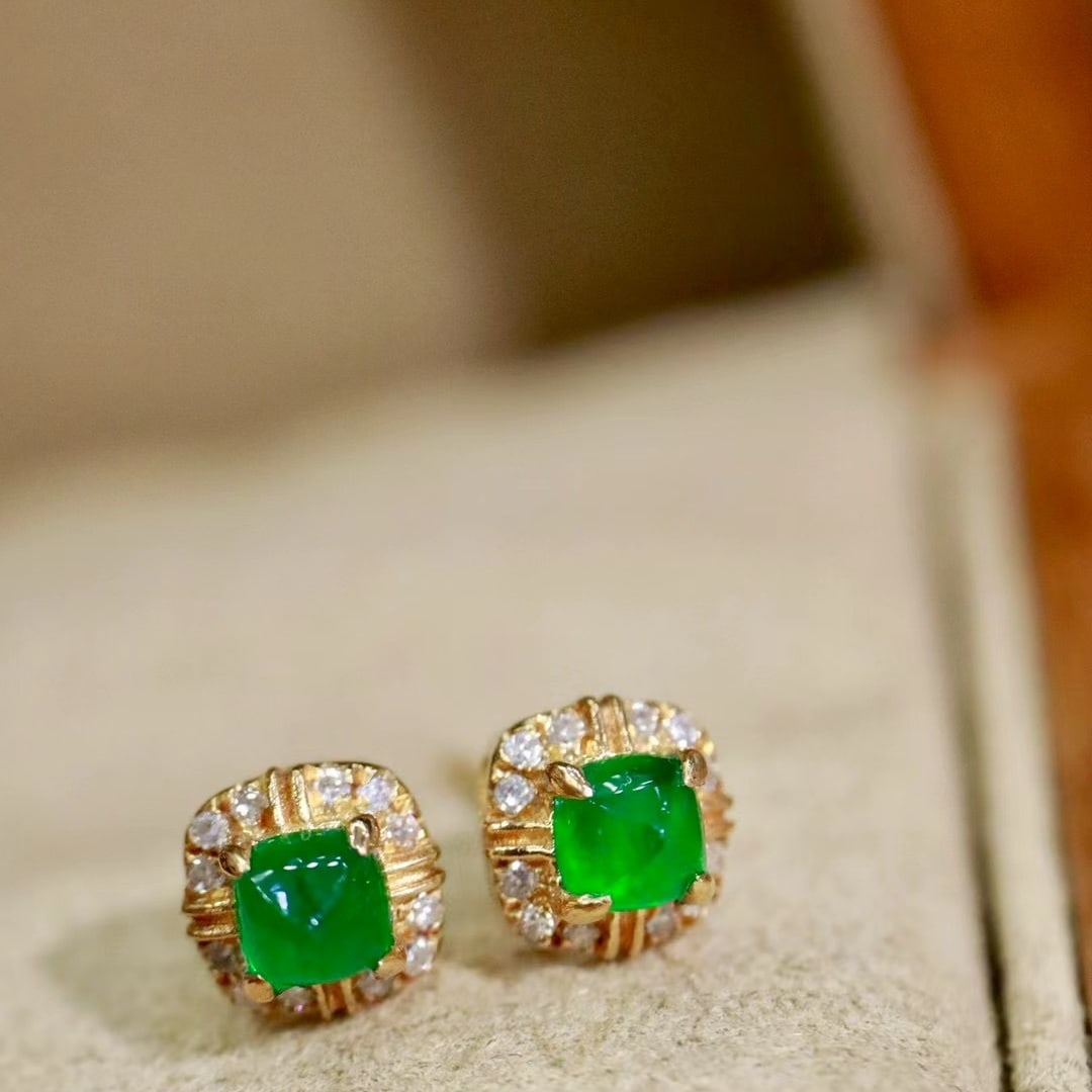 14k Gold 0.59 Ctw Vivid Green Natural Emerald & Diamond Earrings - 4