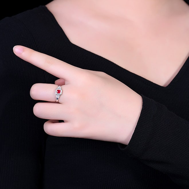 14k Gold 0.62 Ctw Natural Ruby & Diamond Ring - 6