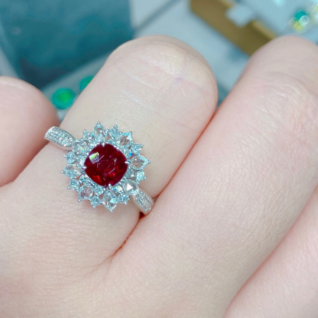 14k Gold 1.46 Ctw Natural Ruby & Diamond Ring - 6