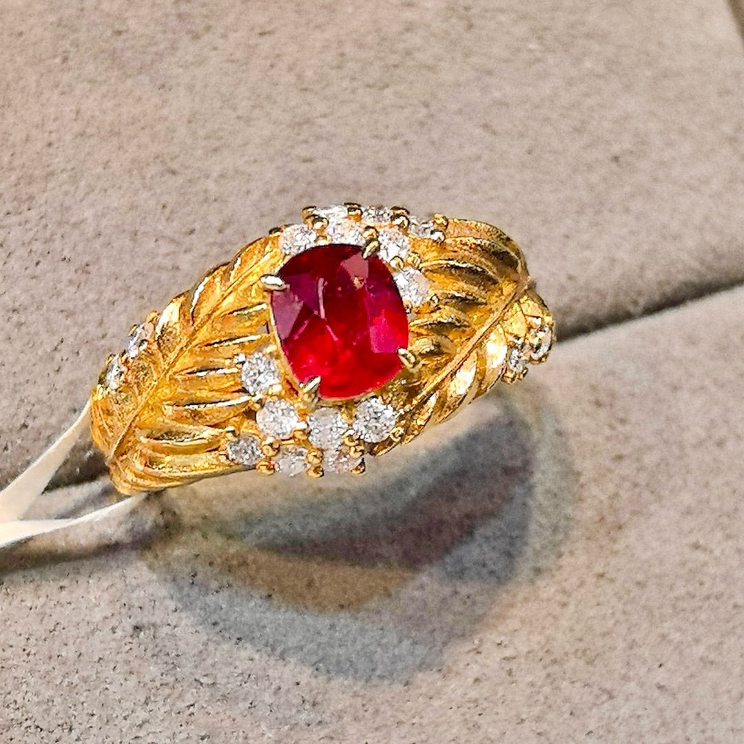 14k Gold 1.41 Ctw Natural Ruby & Diamond Ring: Ref:230970382 // gold content:14k gold // ring size:7. 25us // // main gemstone:ruby // shape:cushion // carat weight:1. 03ct // color:pigeonblood red // treatment:natural // // adjacent gemstone