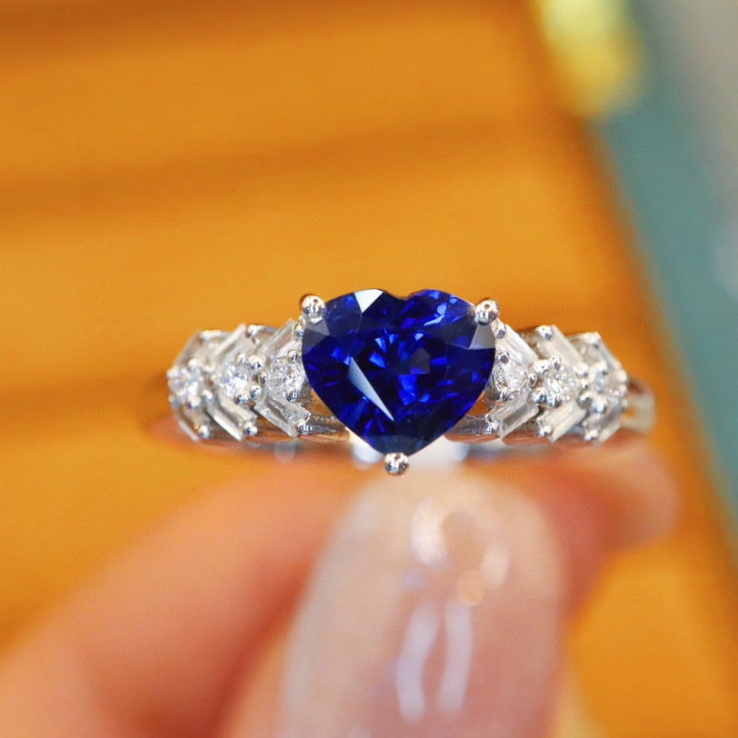 14k Gold 1.20 Ctw Natural Sapphire & Diamond Ring: Ref:230970395 // gold content:14k gold // ring size:7. 25us // // main gemstone:sapphire // shape:heart // carat weight:1. 05ct // color:royal blue // treatment:natural // // adjacent gemstone 2 :