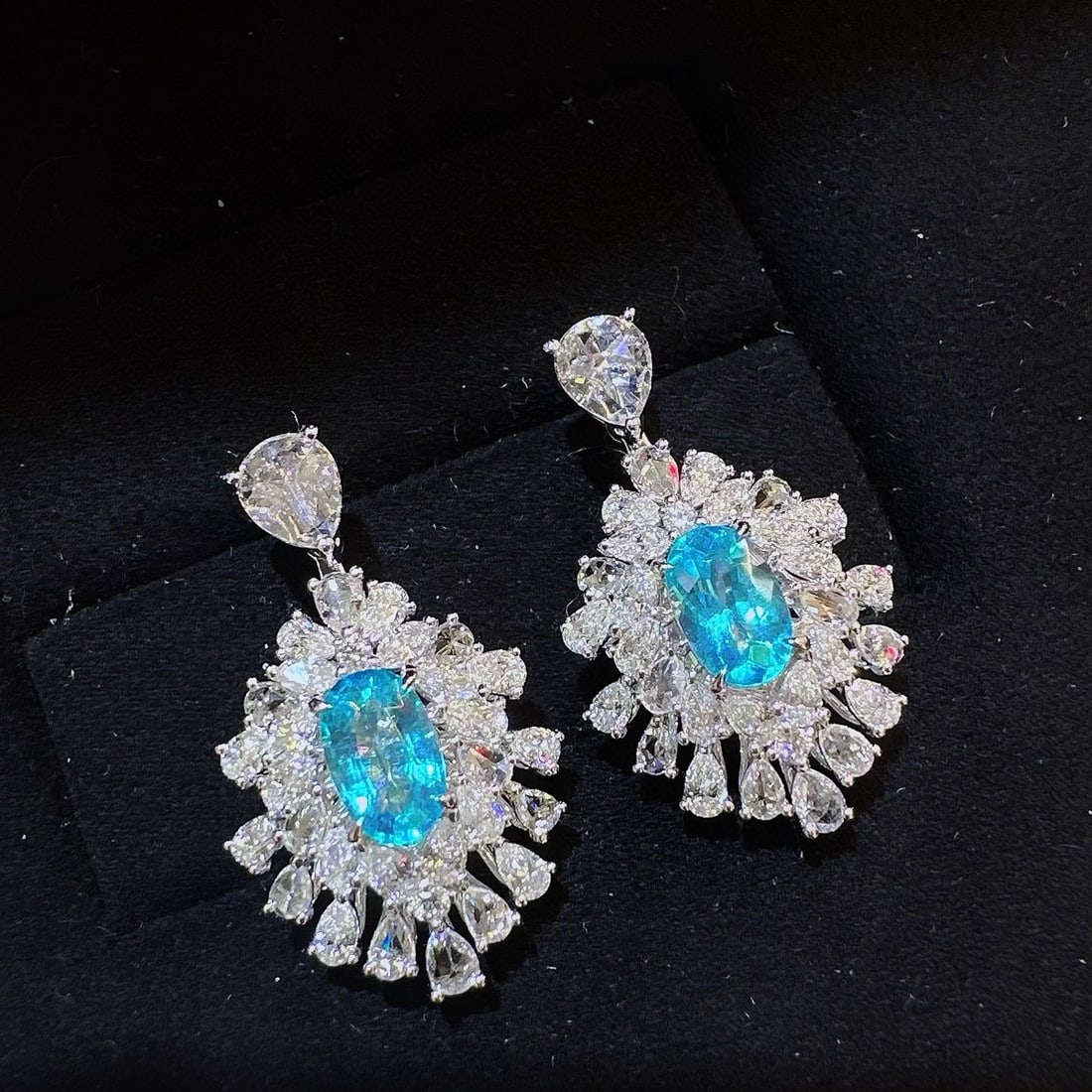 14k Gold 3.12 Ctw Natural Paraiba Tourmaline & Diamond Earrings: Ref:230970426 // gold content:14k gold // main gemstone:paraiba tourmaline // shape:oval // carat weight:1. 14ct // color:blue // treatment:natural // // adjacent gemstone 2 : diamond //
