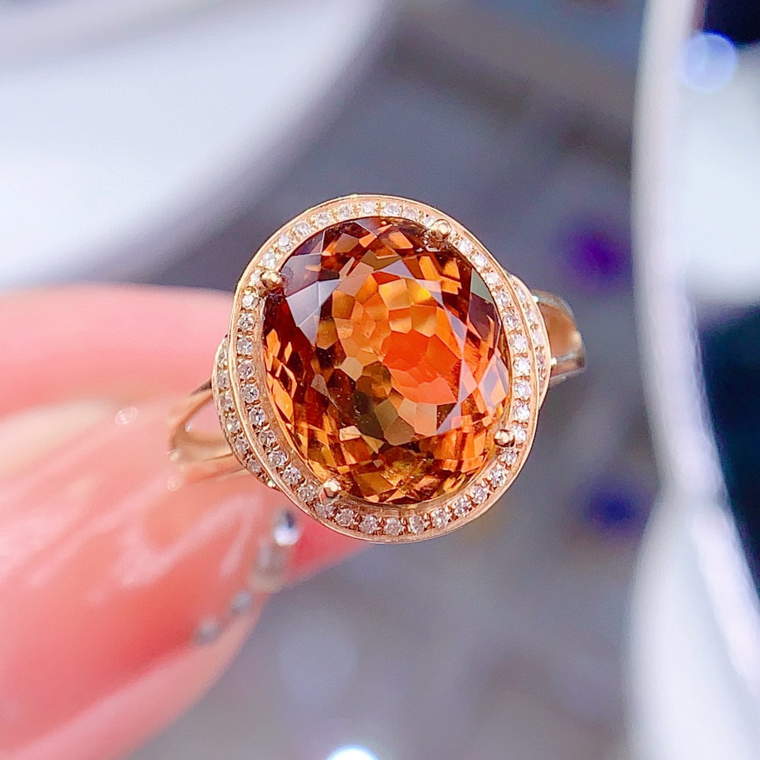 14k Gold 6.3 Ct Natural Tourmaline & Diamond Ring: Ref:230970442 // gold content:14k gold // ring size:7. 25us // // main gemstone:tourmaline // shape:oval // carat weight:6. 3ct // color:yellow // treatment:natural // // adjacent gemstone 2 :