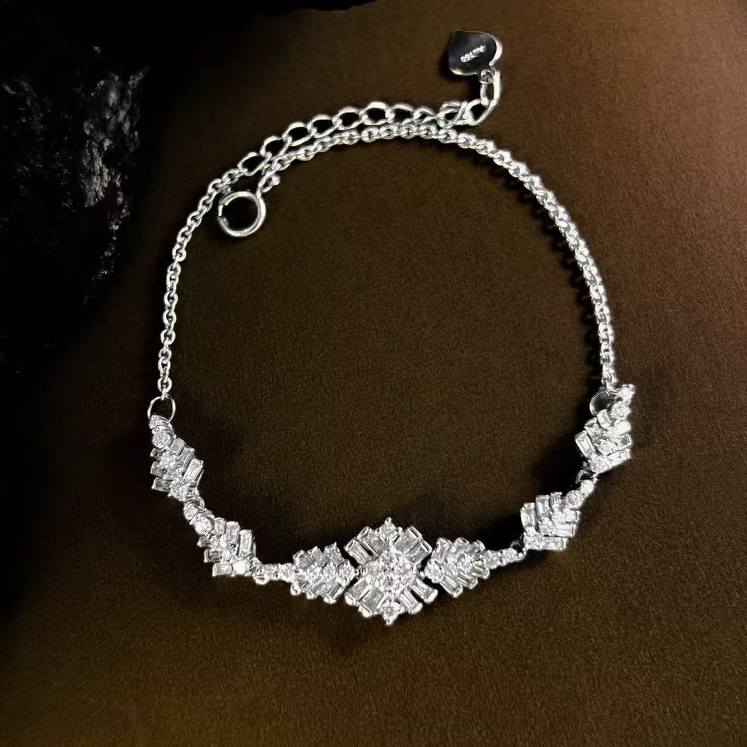 14k Gold 1 Ct Natural H Diamond Bracelet: Ref:230971037 // gold content:14k gold // main gemstone:diamond // shape:multiply // carat weight:1ct // clarity grade:vs-si // color:h // treatment:natural // Condition: NewLow Estimate: