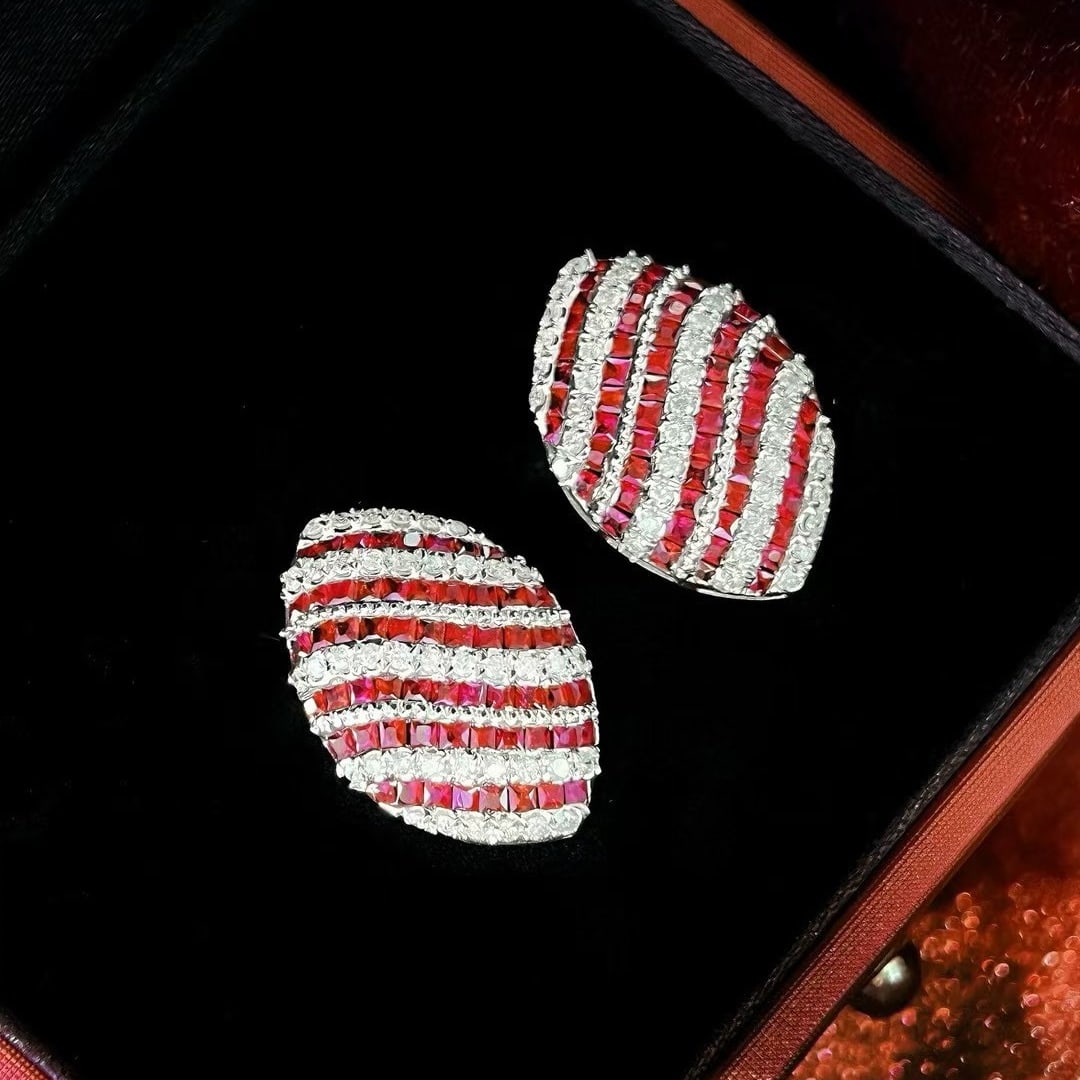14k Gold 2.88 Ctw Vivid Red Natural Ruby & Diamond Earrings: Ref:230971055 // gold content:14k gold // main gemstone:ruby // shape:princess // carat weight:2. 18ct // color:vivid red // treatment:natural // // adjacent gemstone 2 : diamond // shape:round // car