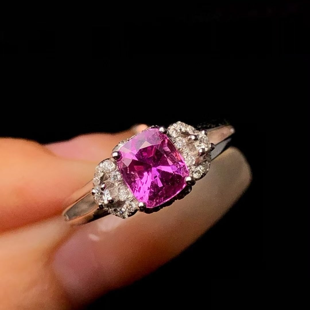 14k Gold 1.46 Ctw Natural Sapphire & Diamond Ring: Ref:230971062 // gold content:14k gold // ring size:7. 25us // // main gemstone:sapphire // shape:cushion // carat weight:1. 26ct // color:pink // treatment:natural // // adjacent gemstone 2 :