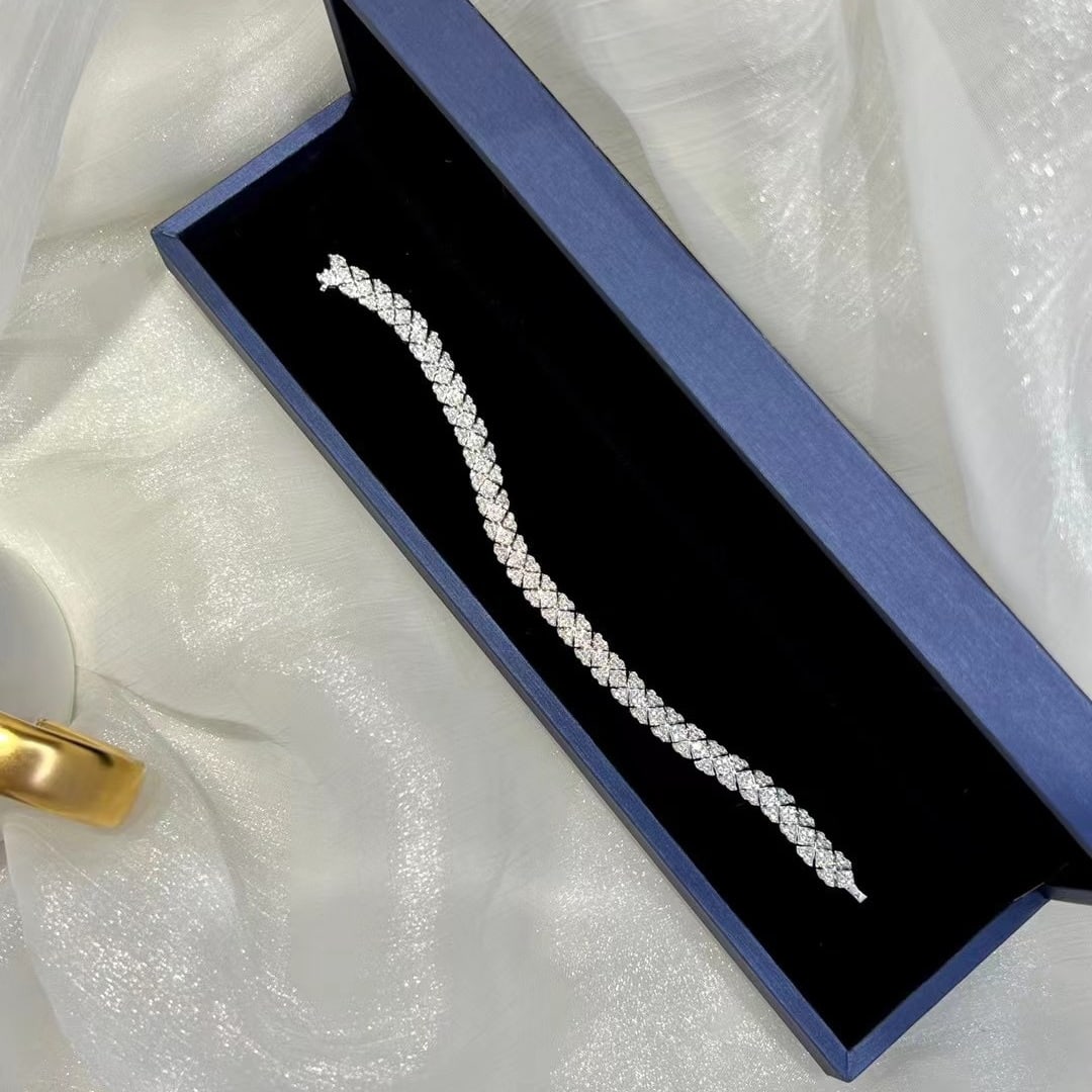 14k Gold 2.28 Ct Natural H Diamond Bracelet (1 of 7)