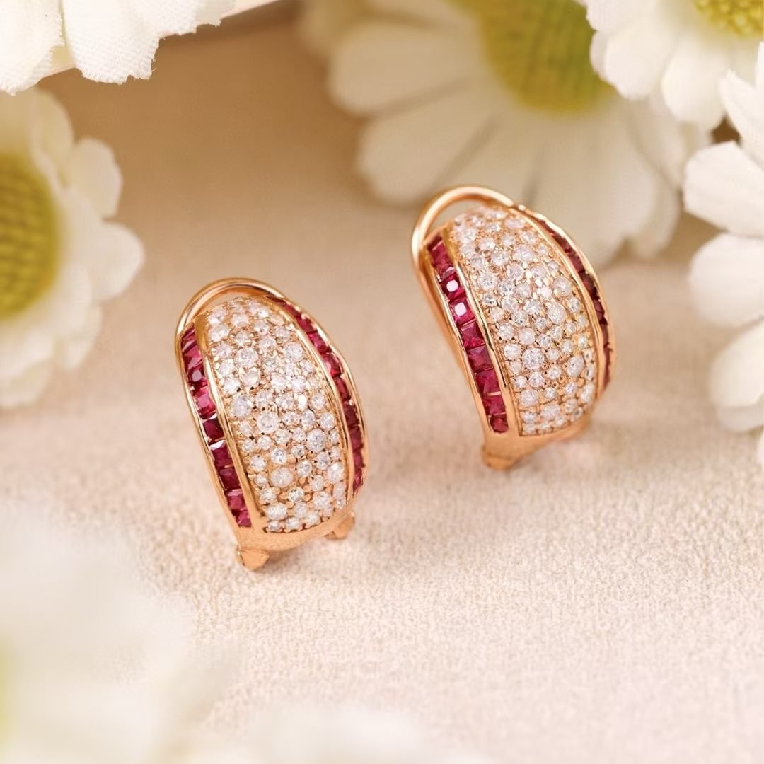 14k Gold 1.26 Ct Natural H Diamond Earrings: Ref:230971130 // gold content:14k gold // main gemstone:diamond // shape:round // carat weight:1. 26ct // clarity grade:vs-si // color:h // treatment:natural // cut grade:g // // adjacent gemstone