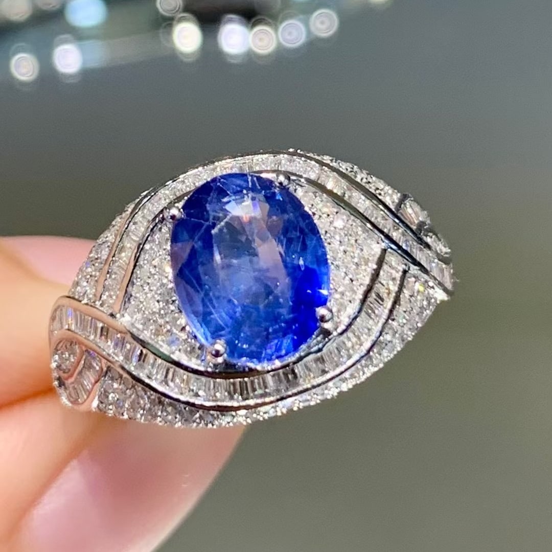 14k Gold 2.65 Ct Natural Sapphire & Diamond Ring: Ref:230971191 // gold content:14k gold // ring size:7. 25us // // main gemstone:sapphire // shape:oval // carat weight:2. 65ct // color:blue // treatment:natural // // adjacent gemstone 2 :