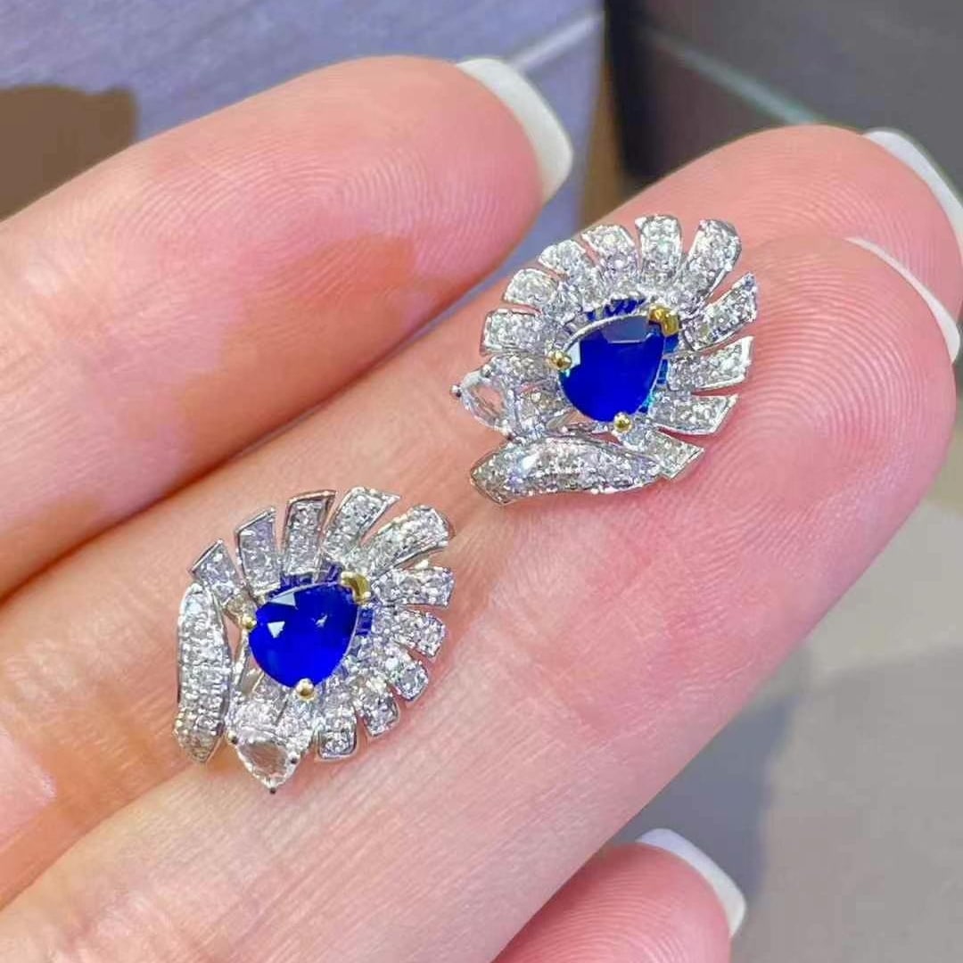 14k Gold 0.62 Ct Natural Sapphire & Diamond Earrings - 3