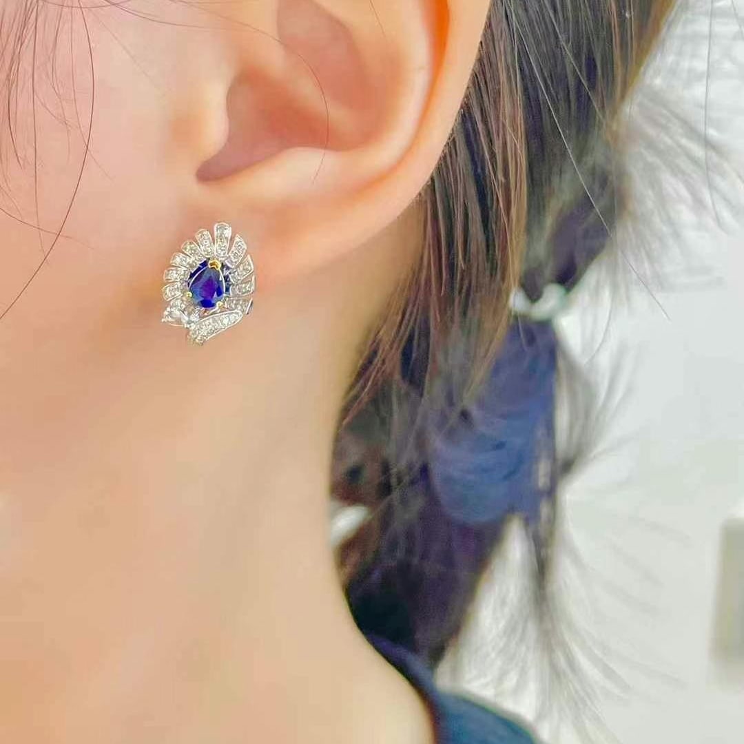 14k Gold 0.62 Ct Natural Sapphire & Diamond Earrings - 6