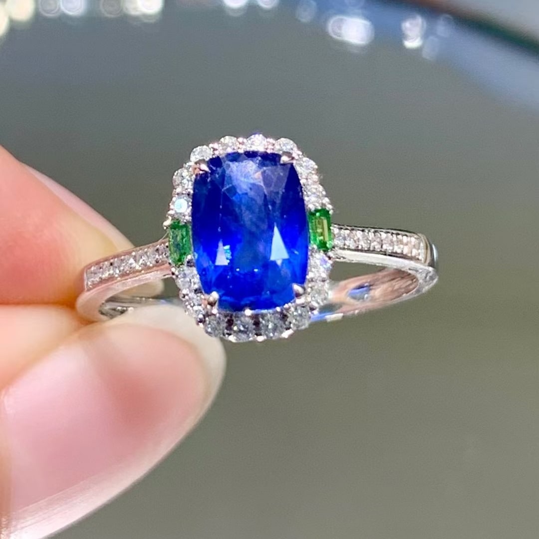 14k Gold 1.65 Ct Natural Sapphire & Diamond Ring: Ref:230971197 // gold content:14k gold // ring size:7. 25us // // main gemstone:sapphire // shape:cushion // carat weight:1. 65ct // color:royal blue // treatment:natural // // adjacent gemstone 2