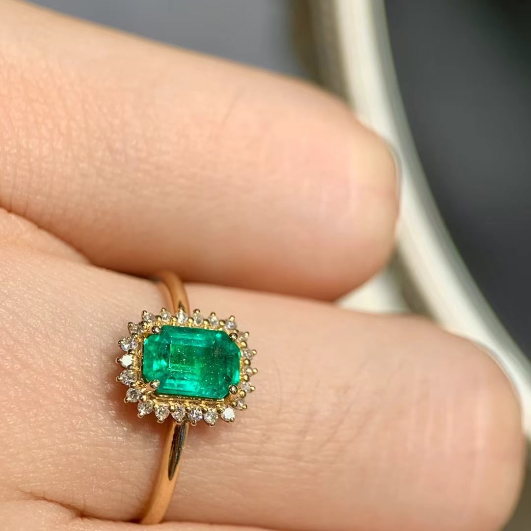 14k Gold 1 Ct Natural Emerald & Diamond Ring - 9
