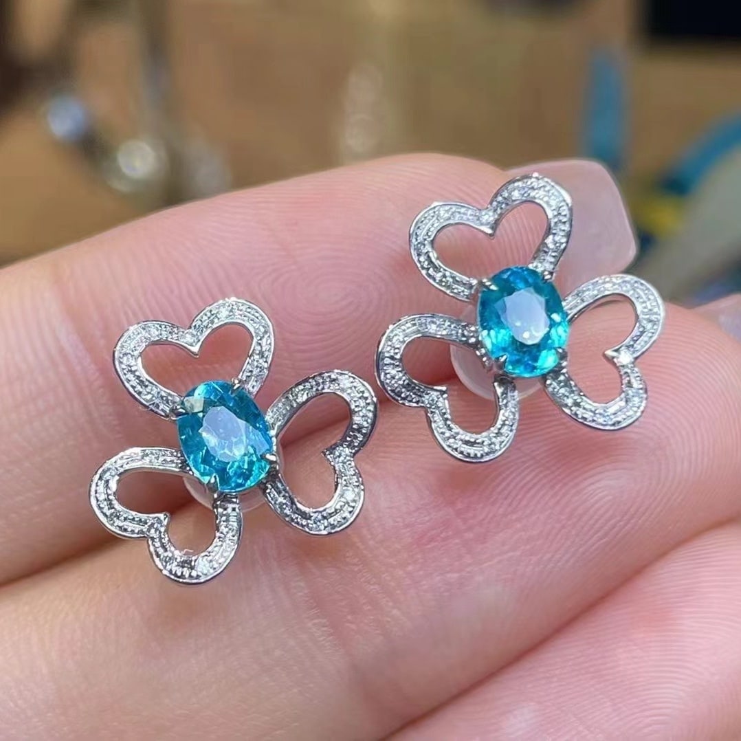 14k Gold 0.96 Ct Natural Paraiba Tourmaline & Diamond Earrings: Ref:230971248 // gold content:14k gold // main gemstone:paraiba tourmaline // shape:oval // carat weight:0. 96ct // color:neon blue // treatment:natural // // adjacent gemstone 2 : diamond //
