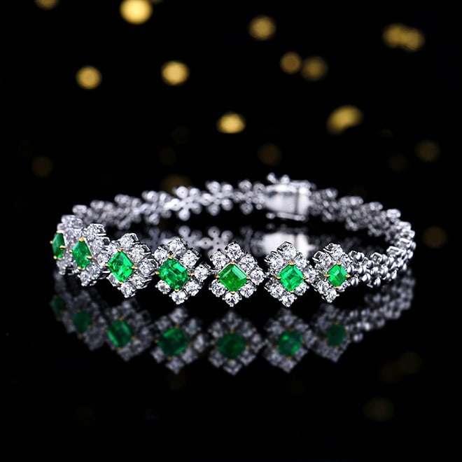 14k Gold 3.55 Ctw Vivid Green Natural Emerald & Sapphire Bracelet - 2