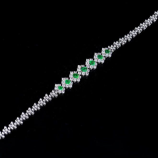 14k Gold 3.55 Ctw Vivid Green Natural Emerald & Sapphire Bracelet - 5