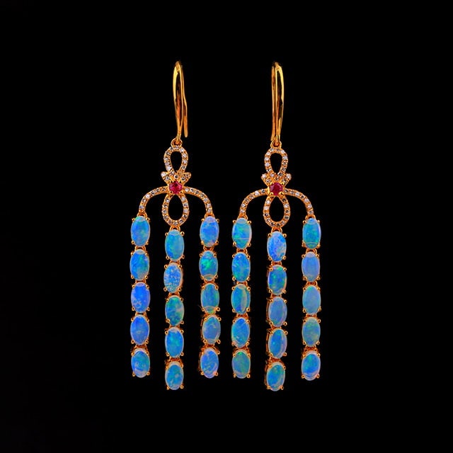 14k Gold 4.40 Ctw Natural Opal & Diamond Earrings: Ref:230972057 // gold content:14k gold // main gemstone:opal // shape:oval // carat weight:4. 16ct // color:white // treatment:natural // // adjacent gemstone 2 : diamond // number of stones:82 //