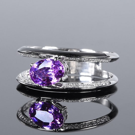 14k Gold 0.94 Ctw Natural Sapphire & Diamond Ring: Ref:230972069 // gold content:14k gold // ring size:7. 25us // // main gemstone:sapphire // shape:oval // carat weight:0. 82ct // color:purple // treatment:natural // // adjacent gemstone 2 :