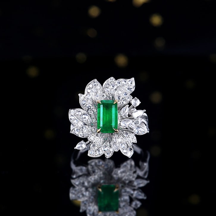 14k Gold 2.17 Ctw Vivid Green Natural Emerald & Diamond Ring/pendant( Without Chain ): Ref:230972078 // gold content:14k gold // ring size:7. 25us // // main gemstone:emerald // shape:octagonal // carat weight:1. 43ct // color:vivid green // treatment:natural // // adjacent gemstone