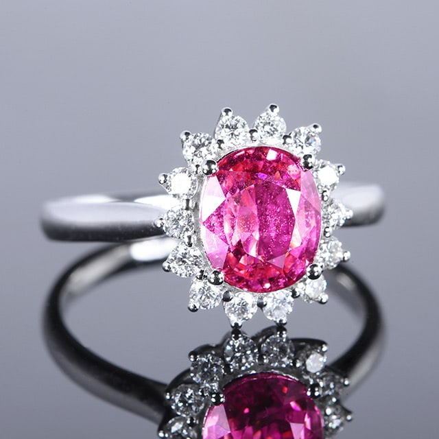 14k Gold 2.27 Ctw Natural Padparadscha Sapphire & Diamond Ring: Ref:230972121 // gold content:14k gold // ring size:7. 25us // // main gemstone:padparadscha sapphire // shape:oval // carat weight:1. 85ct // color:orangish pink // treatment:natural // //