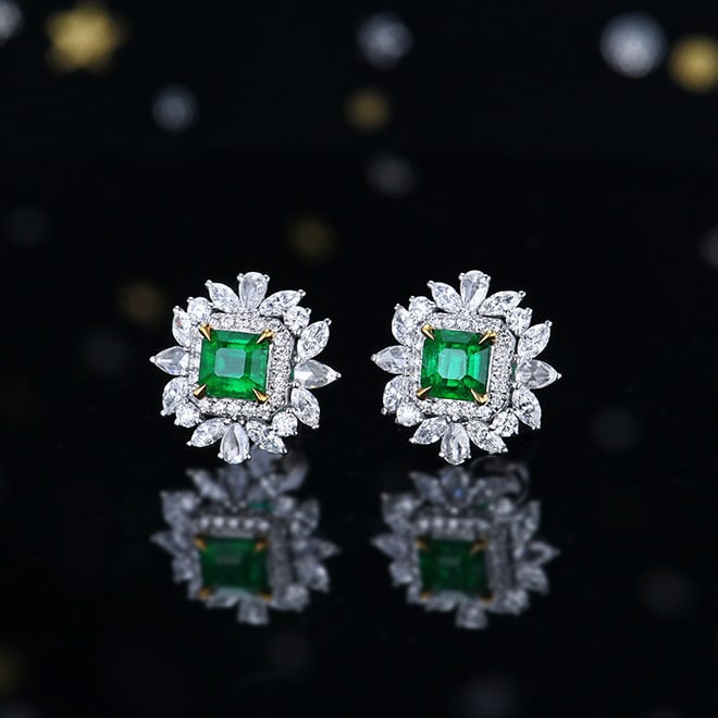 14k Gold 2.20 Ctw Vivid Green Natural Emerald & Diamond Earrings - 2