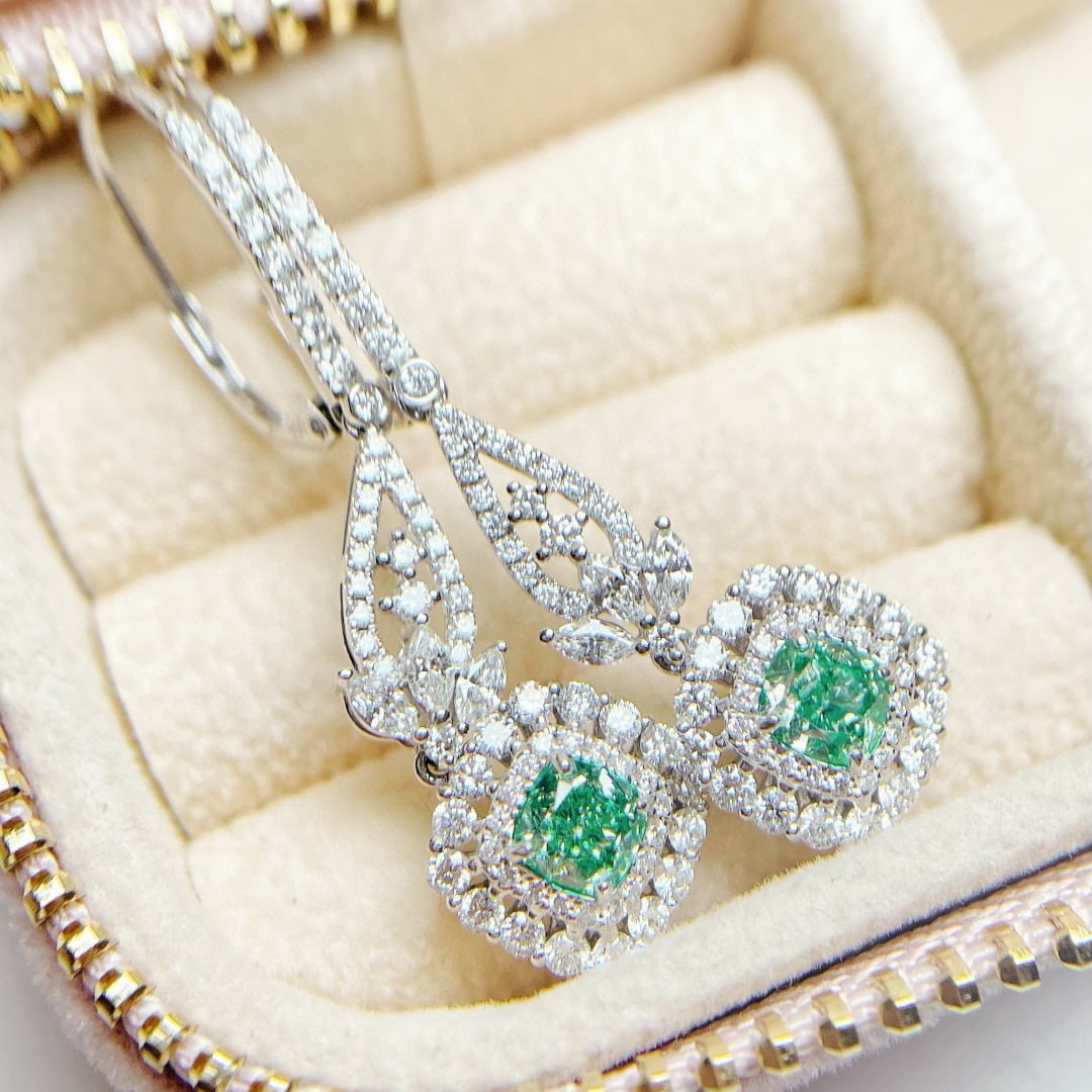 14k Gold 2.62 Ctw Natural Green Diamond & Diamond Earrings: Ref:230972199 // gold content:14k gold // main gemstone:green diamond // shape:cushion // carat weight:1. 25ct // color:green // treatment:natural // // adjacent gemstone 2 : diamond //