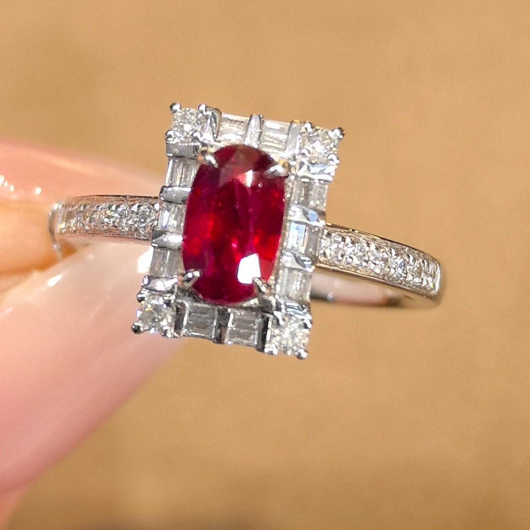 14k Gold 1.27 Ctw Natural Ruby & Diamond Ring: Ref:230972208 // gold content:14k gold // ring size:7. 25us // // main gemstone:ruby // shape:oval // carat weight:1. 02ct // color:pigeonblood red // treatment:natural // // adjacent gemstone 2 : dia