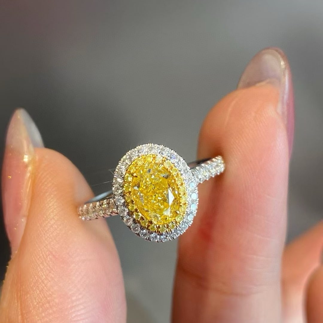 14k Gold 1.32 Ctw Natural Yellow Diamond & Diamond Ring: Ref:230972230 // gold content:14k gold // ring size:7. 25us // // main gemstone:yellow diamond // shape:oval // carat weight:1ct // color:yellow // treatment:natural // // adjacent gemstone 2 :