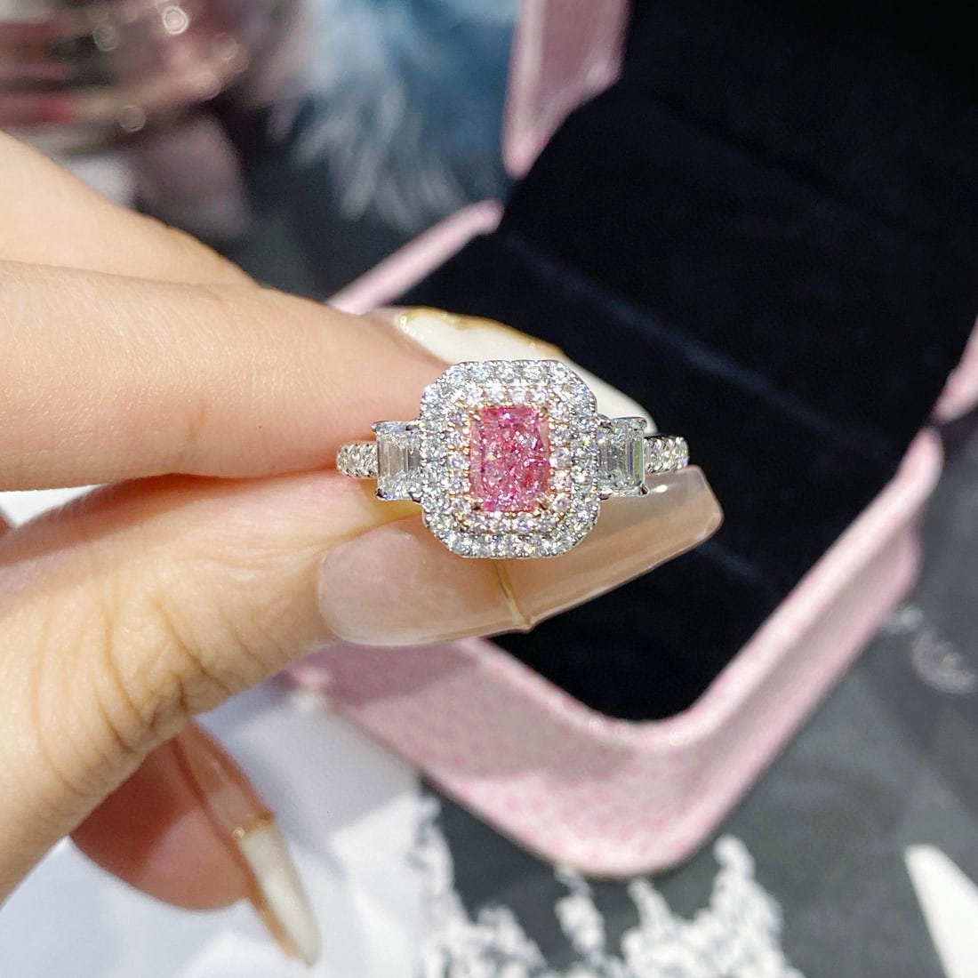 Gia Certified 14k Gold 0.53 Ct Natural Pink Diamond & Diamond Ring: Ref:230972277 // gold content:14k gold // ring size:7. 25us // // main gemstone:pink diamond // certified:gia // shape:radiant // carat weight:0. 53ct // clarity grade:vs2 // color:pink //