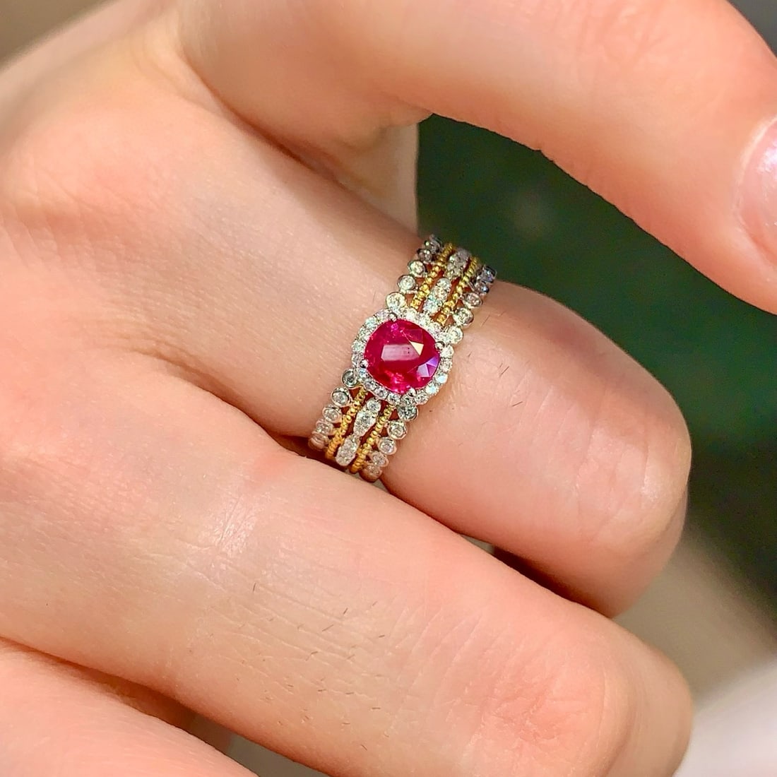 14k Gold 0.83 Ctw Natural Ruby & Diamond Ring - 3