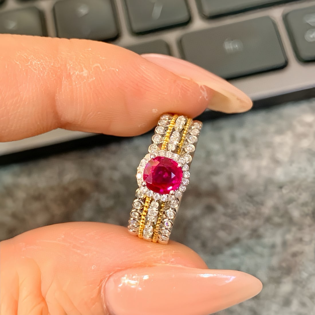 14k Gold 0.83 Ctw Natural Ruby & Diamond Ring - 4