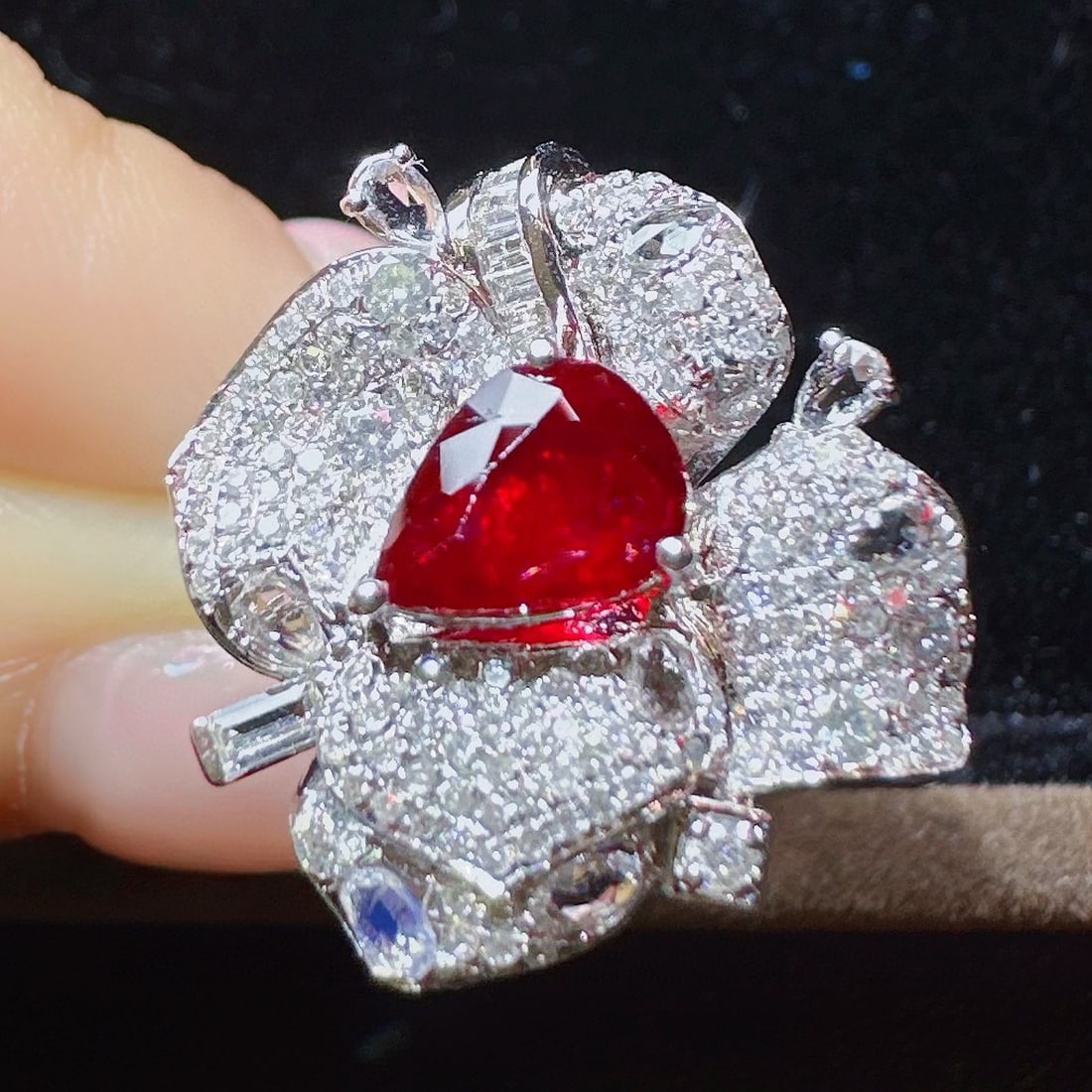 14k Gold 1.70 Ctw Natural Ruby & Diamond Ring - 3