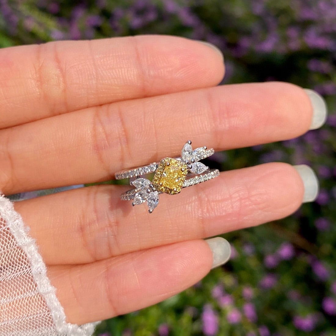14k Gold 0.88 Ctw Natural Yellow Diamond & Diamond Ring: Ref:230972329 // gold content:14k gold // ring size:7. 25us // // main gemstone:yellow diamond // shape:cushion // carat weight:0. 28ct // color:yellow // treatment:natural // // adjacent gemstone