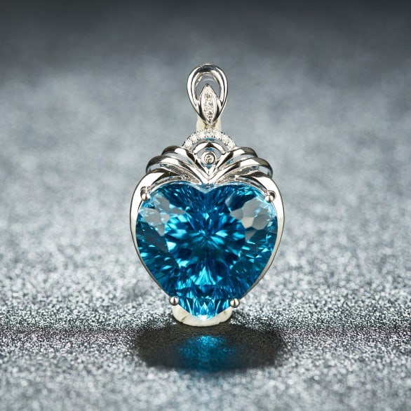 14k Gold 17.88 Ct Natural Topaz & Diamond Pendant( Without Chain ): Ref:230972338 // gold content:14k gold // main gemstone:topaz // shape:heart // carat weight:17. 88ct // color:blue // treatment:natural // // adjacent gemstone 2 : diamond // shape:round //