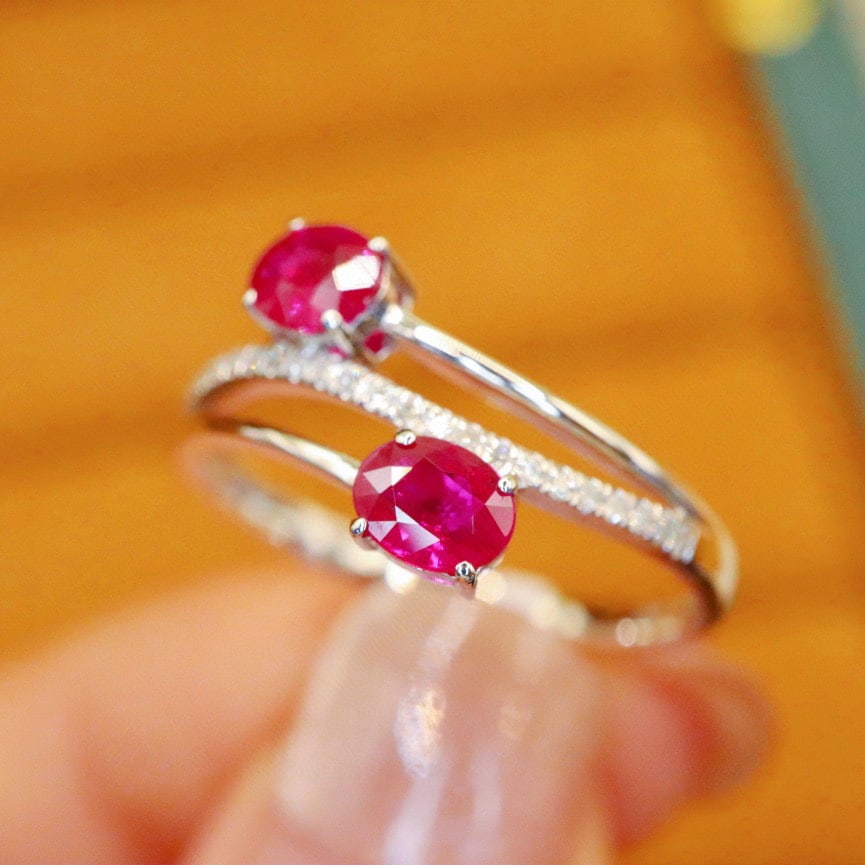 14k Gold 0.69 Ctw Natural Ruby & Diamond Ring - 2