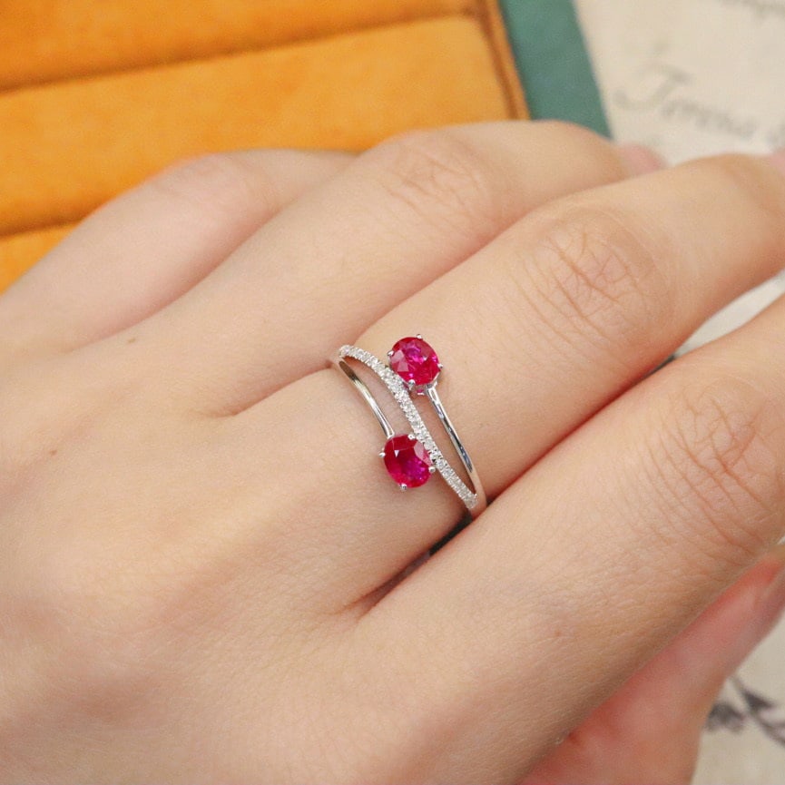 14k Gold 0.69 Ctw Natural Ruby & Diamond Ring - 6