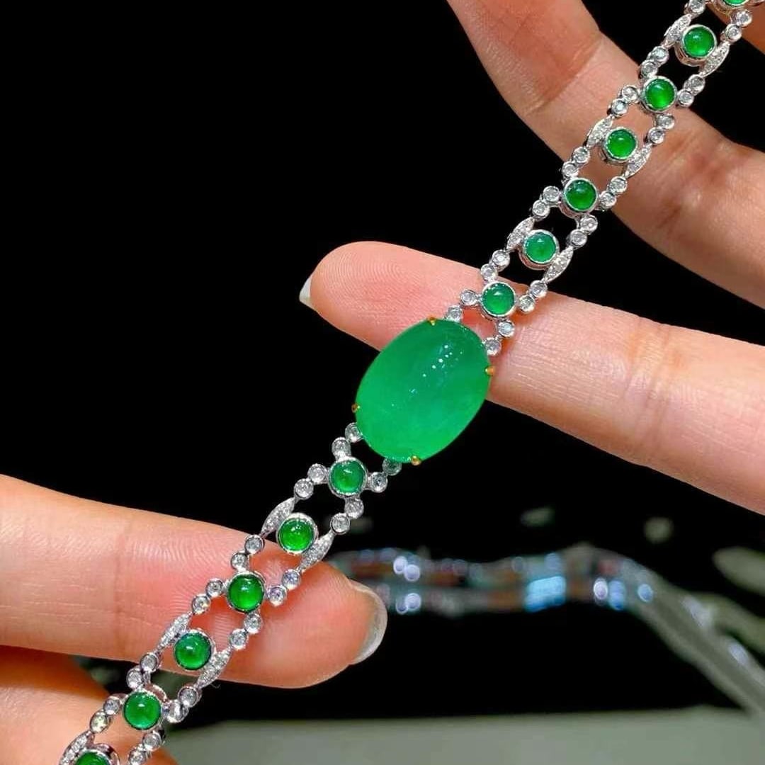 14k Gold 9.1 Ct Natural Emerald & Diamond Bracelet (1 of 6)
