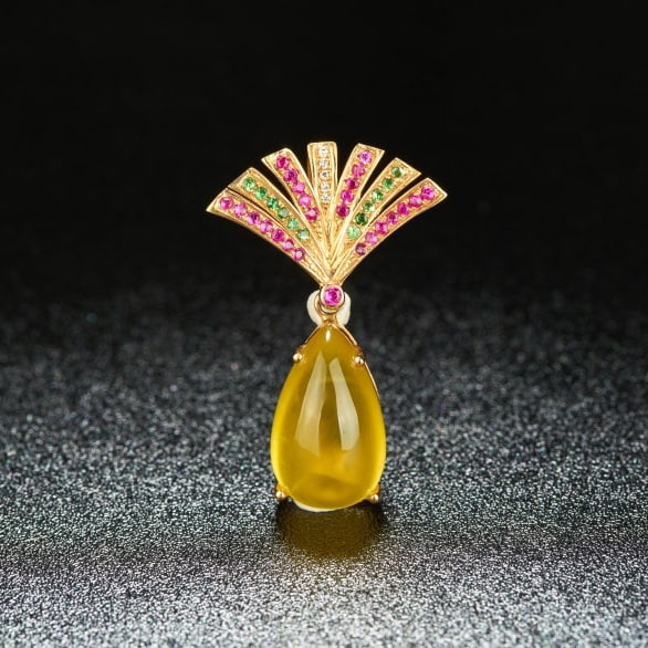 14k Gold 10.05 Ct Natural Prehnite & Ruby & Tsavorite & Diamond Pendant( Without Chain ): Ref:230972399 // gold content:14k gold // main gemstone:prehnite // shape:pear // carat weight:10. 05ct // color:yellow // treatment:natural // // adjacent gemstone 2 : ruby // shape:round //