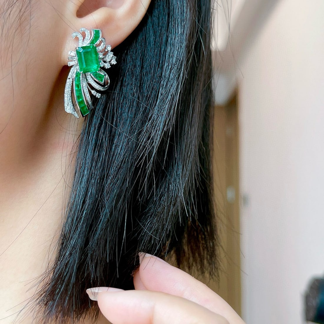 14k Gold 8.4 Ctw Vivid Green Natural Emerald & Diamond Earrings - 3