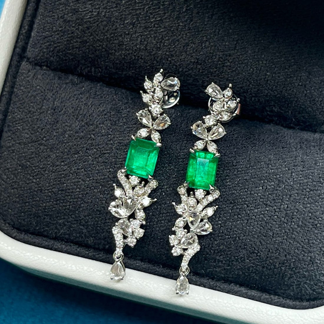 14k Gold 1.55 Ctw Vivid Green Natural Emerald & Diamond Earrings - 4